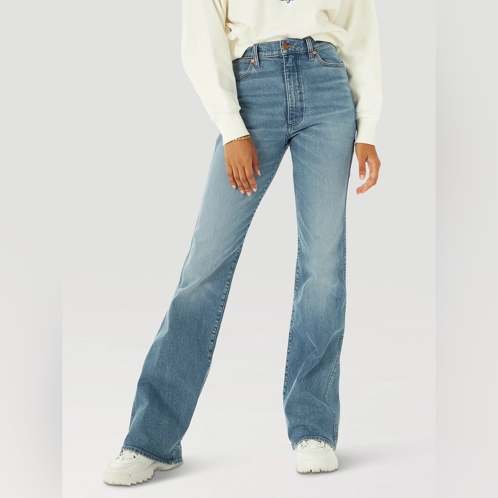 Wrangler westward 626 High rise bootcut jean in dusty mid